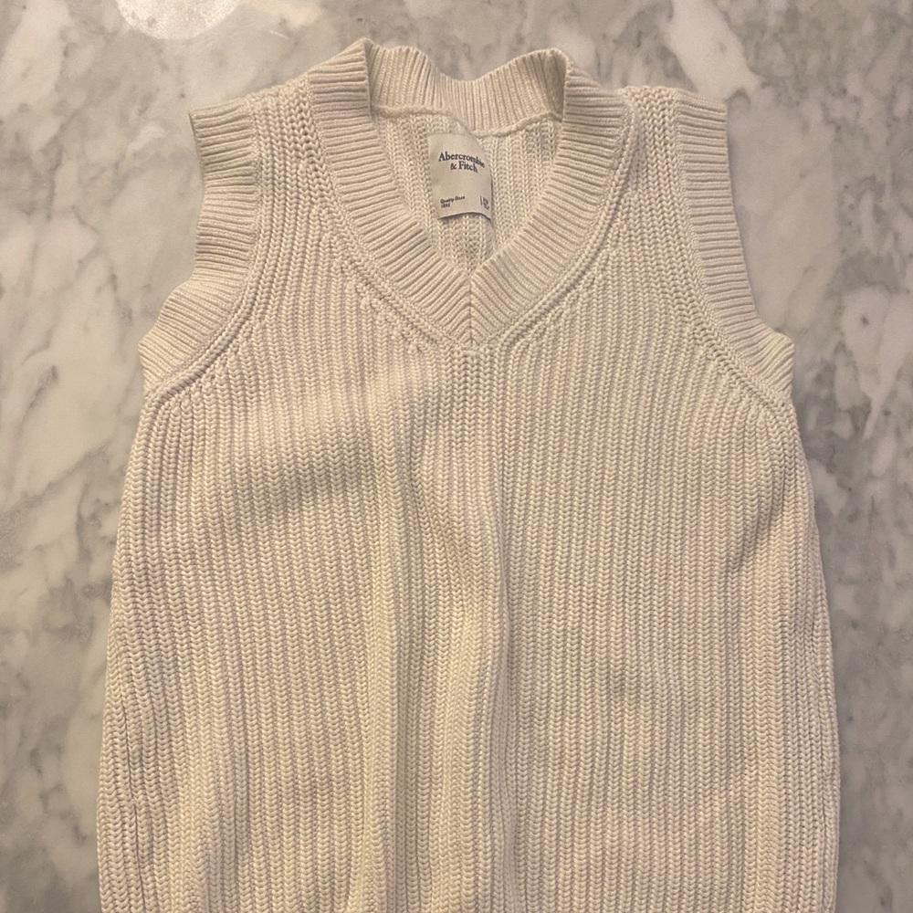 Abercrombie Sweater Vest Mini Dress in White, Size XS (Petite)